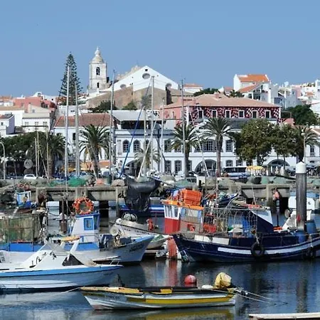 Проживание в семье Algarve Лагуш